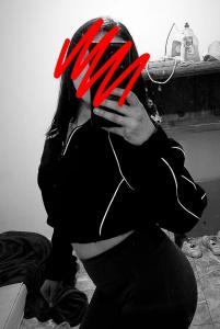 647386812: Chica busca chico en Cádiz