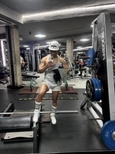 643815293: Chico busca chica en Badajoz