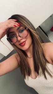 615694299: Chica busca chico en Madrid