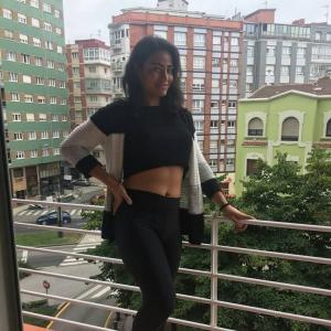 643682877: Travesti en León