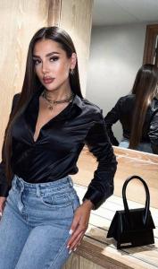 615694299: Chica busca chico en Madrid