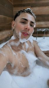 613820495: Chico busca chica en Cádiz