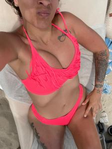 645121885: Chica busca chico en Barcelona