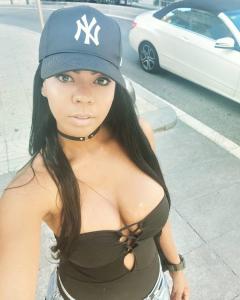 684776308: Chica busca chico en León