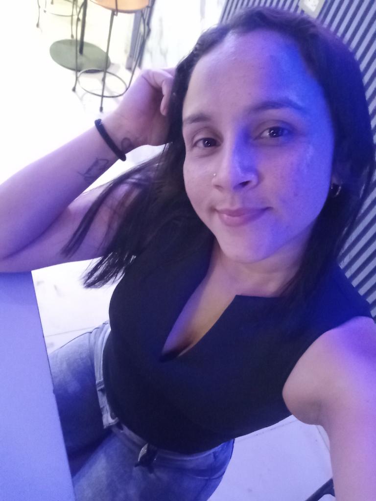 667795050: Chica busca chico en Córdoba