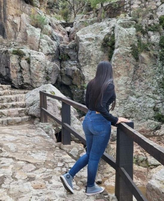 Chica busca chico en Cádiz: 