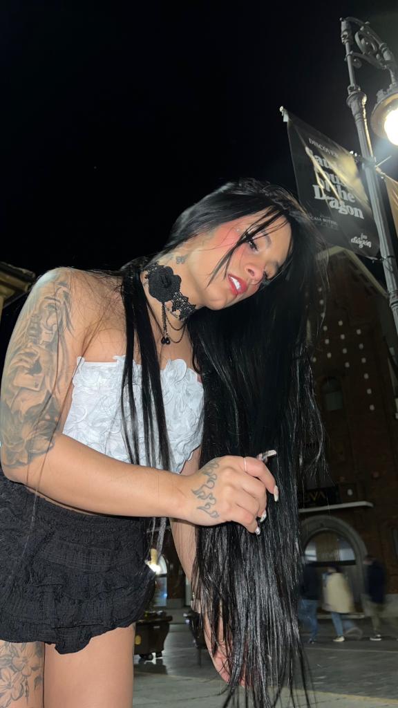 623740063: Transexual en León