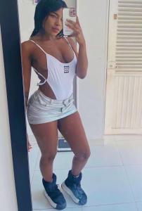 646441884: Chica busca chico en Granada