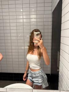 692378304: Chica busca chico en Málaga