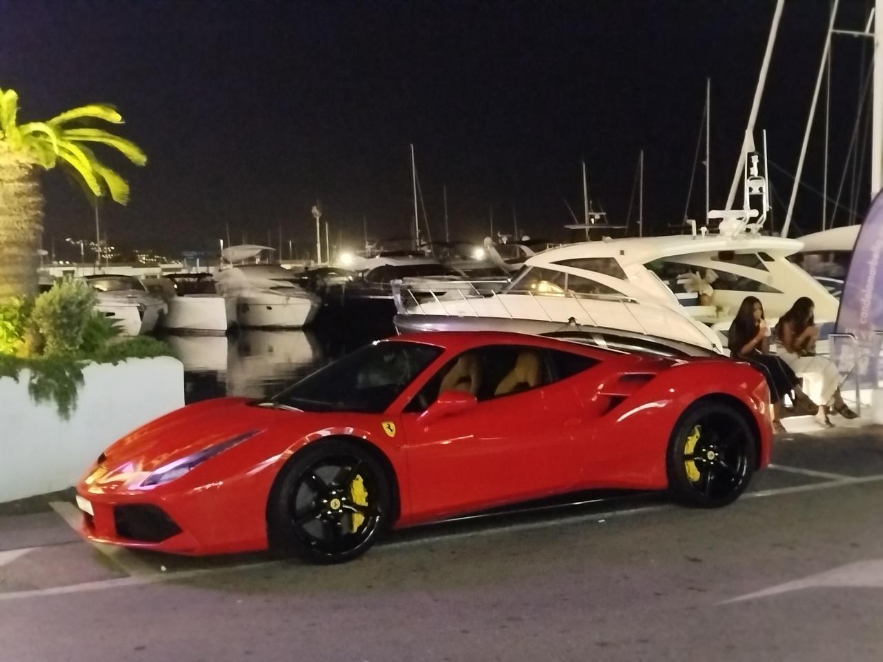 611247879: Chica busca chico en Granada