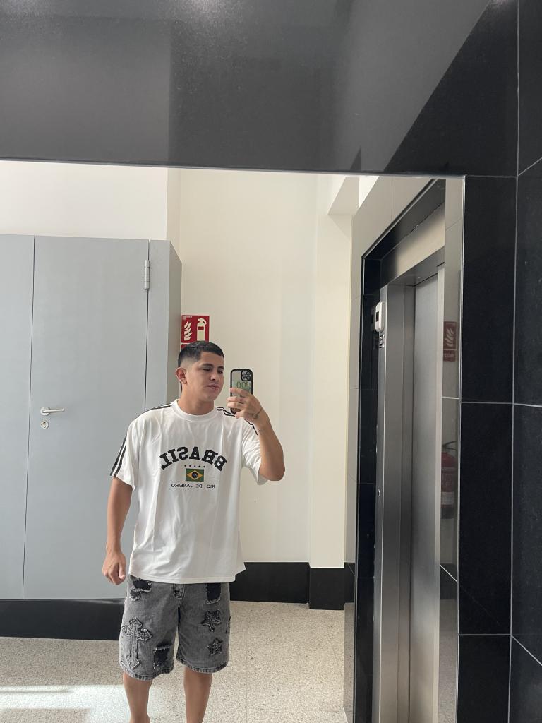 Chico busca chica en Valencia: 