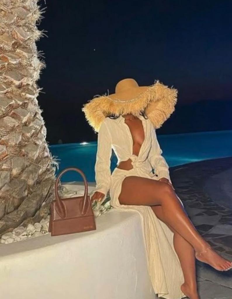 672977876: Chica busca chico en Sevilla