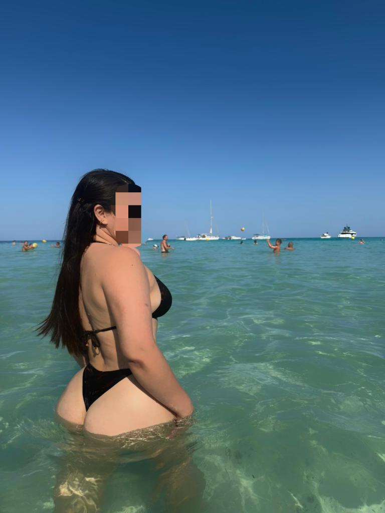 Chica busca chico en Menorca: 