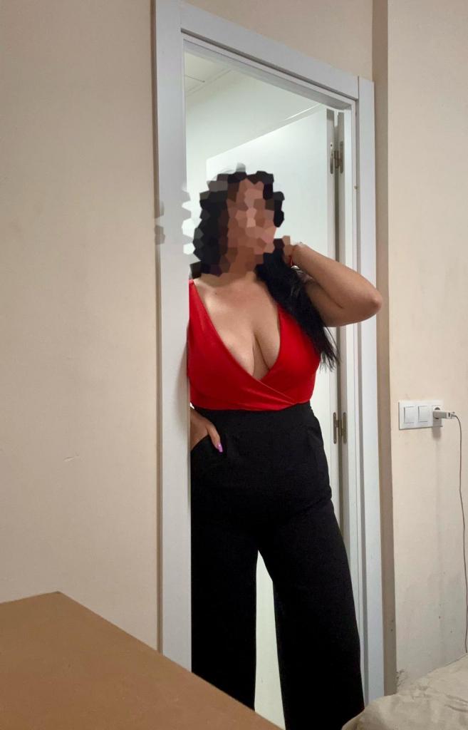 667583503: Chica busca chico en Madrid