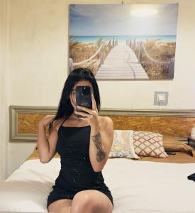 611216118: Chica busca chico en Madrid