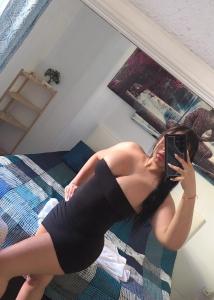 604274332: Chica busca chico en Sevilla