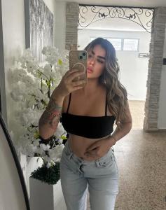 637481878: Chica busca chico en Sevilla