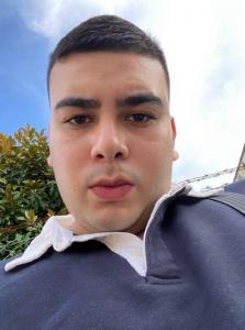 641780236: Chico busca chica en La Coruña