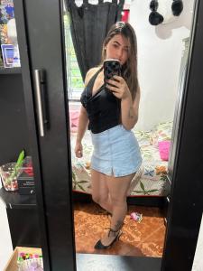 632734159: Chica busca chico en Barcelona