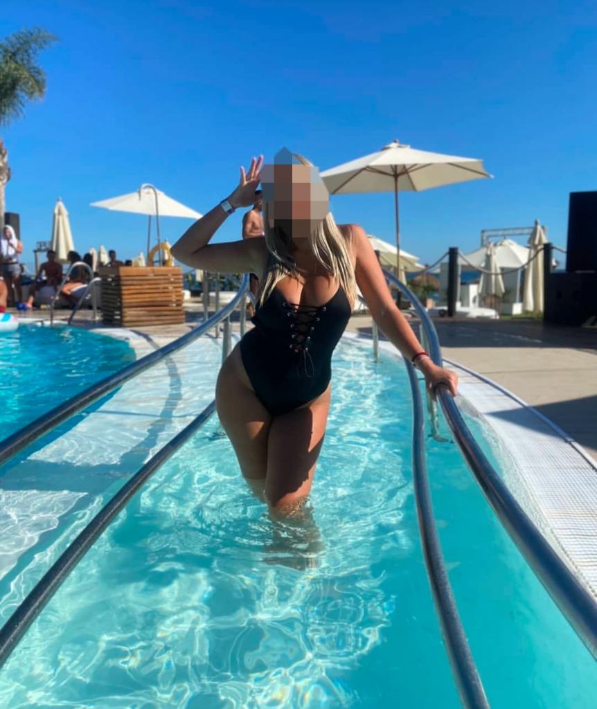 613921903: Chica busca chico en Cádiz