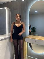 645818374: Chica busca chico en Barcelona