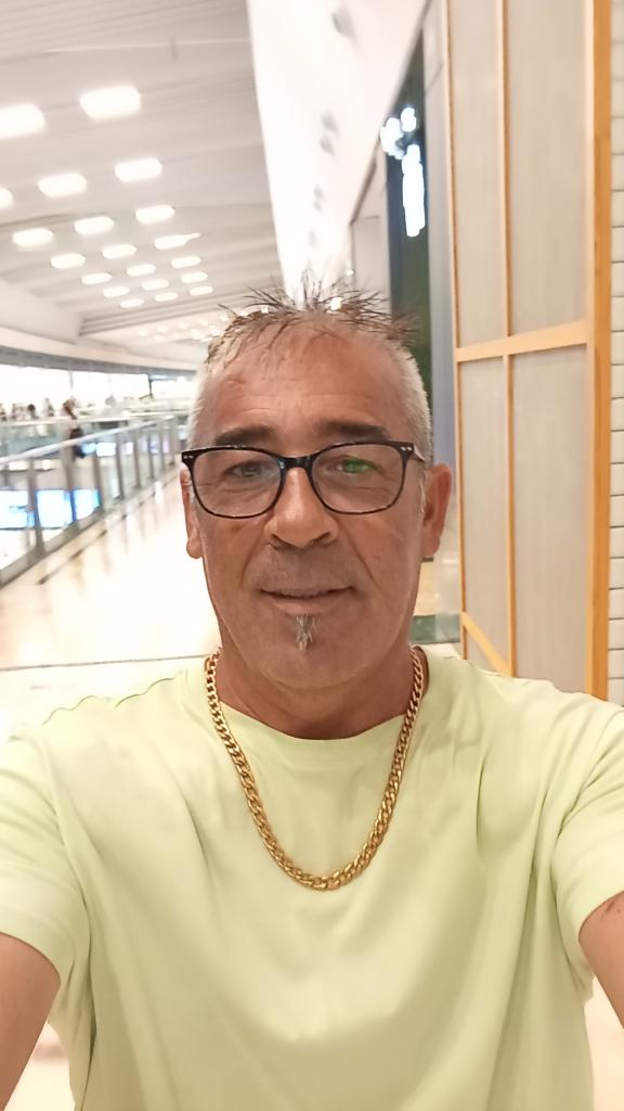 Chico busca chica en Murcia: 