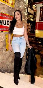 666321051: Chica busca chico en Cádiz