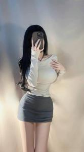 658041419: Chica busca chico en Sevilla