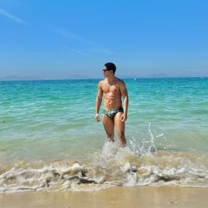 664407620: Chico busca chica en Málaga