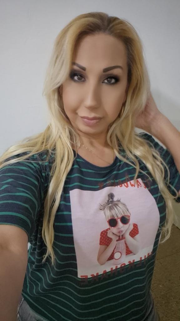 610808068: Chica busca chico en Lérida