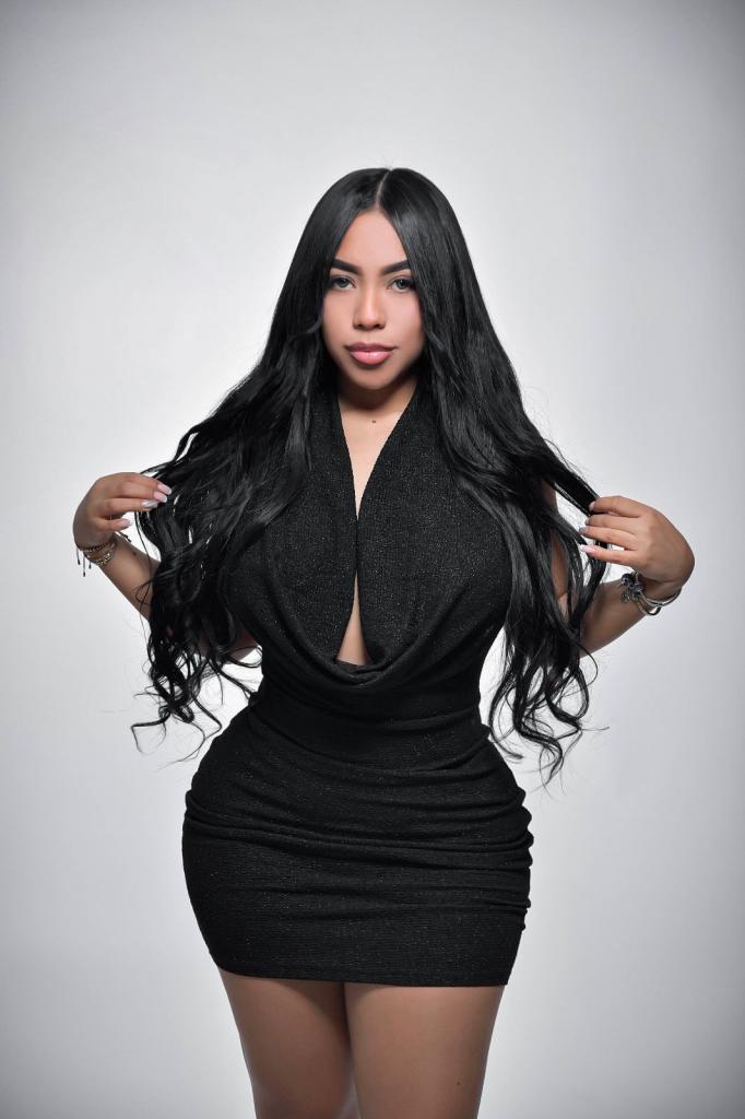 635713171: Chica busca chico en Madrid