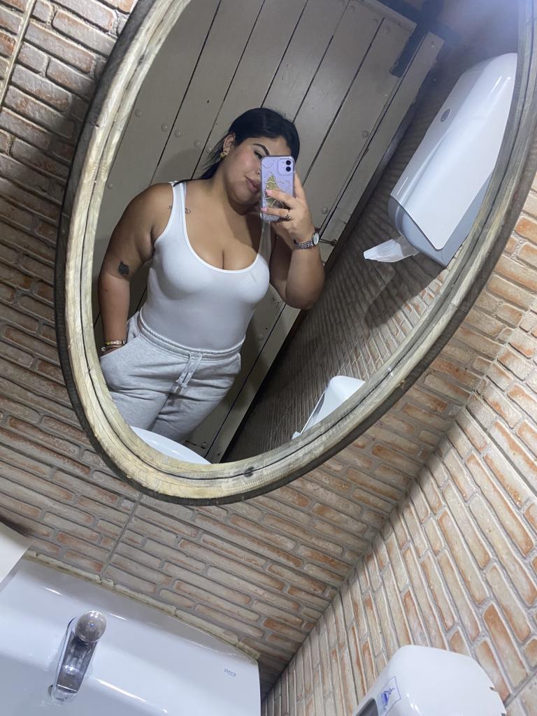 Chica busca chico en Almería: 