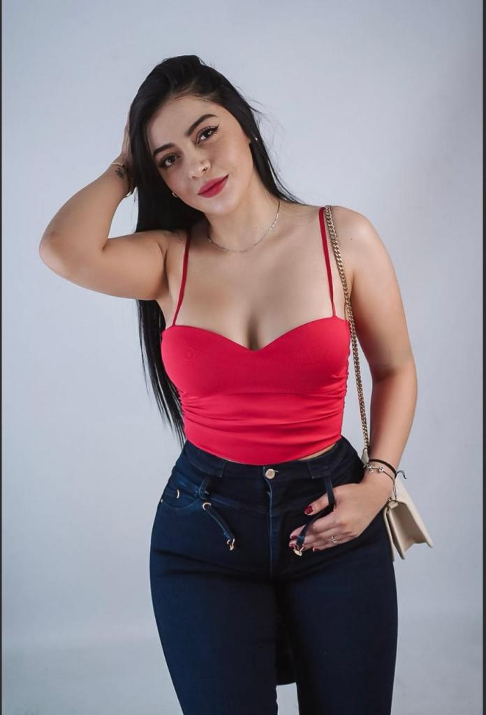 613903404: Chica busca chico en Valencia