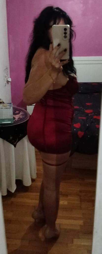 Chica busca chico en Almería: 