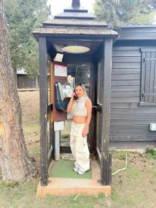 663376927: Chica busca chico en Lérida