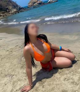 742054392: Chica busca chico en Murcia
