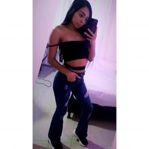 641731255: Chica busca chico en Barcelona