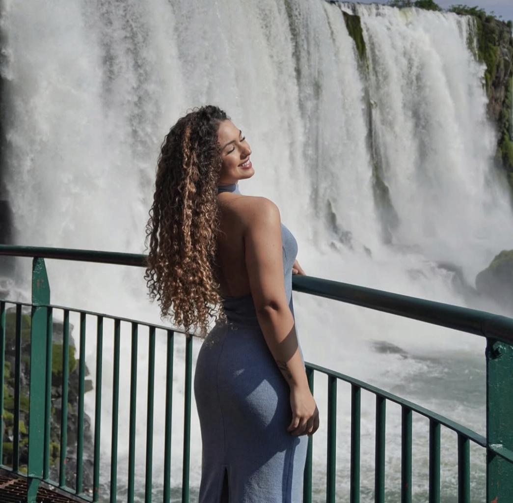 742097358: Chica busca chico en Granada