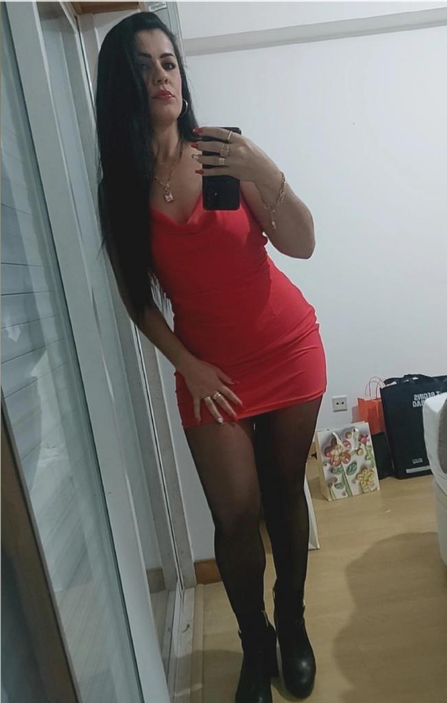 641895805: Chica busca chico en Zaragoza