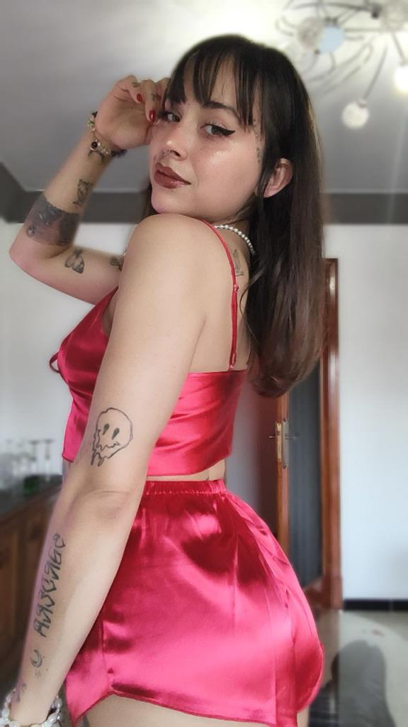 672978270: Chica busca chico en Mallorca