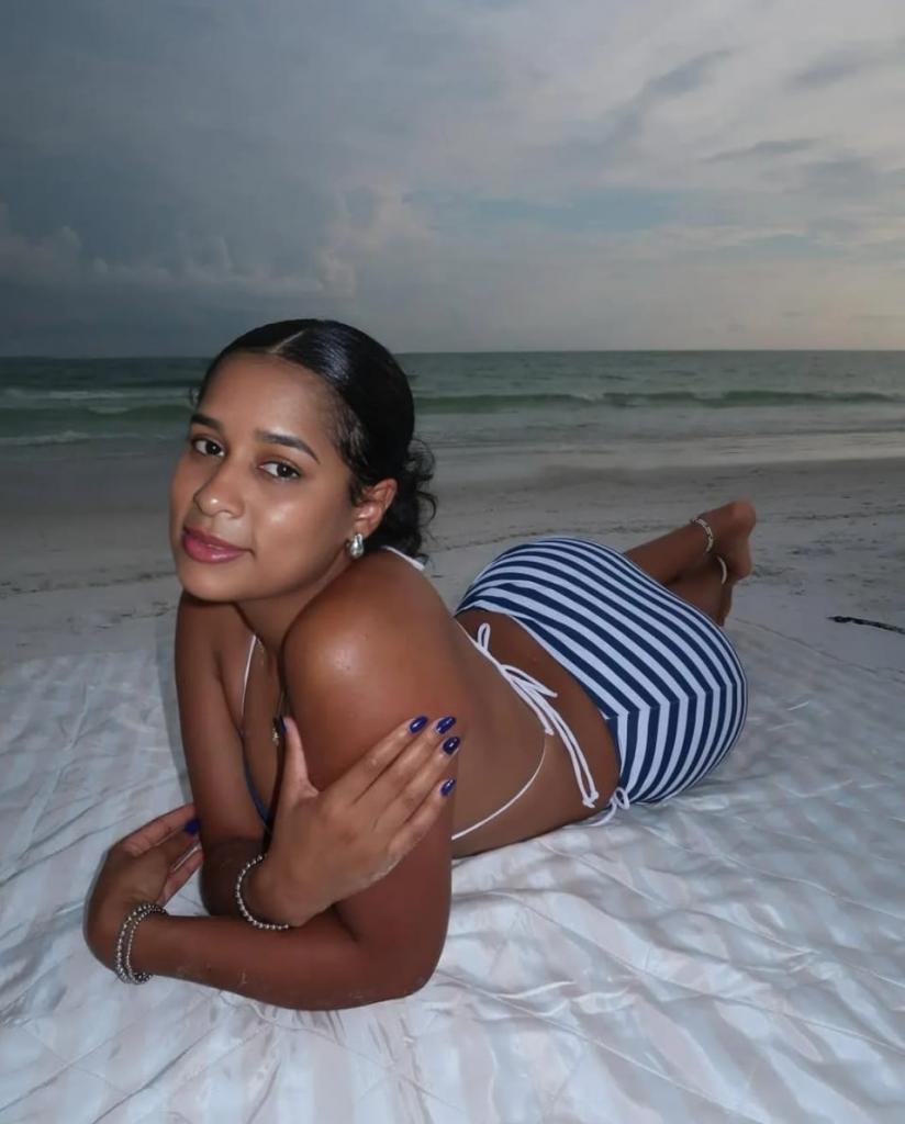 Chica busca chico en Cádiz: 