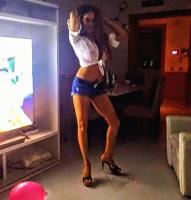 647271561: Chica busca chico en Valencia