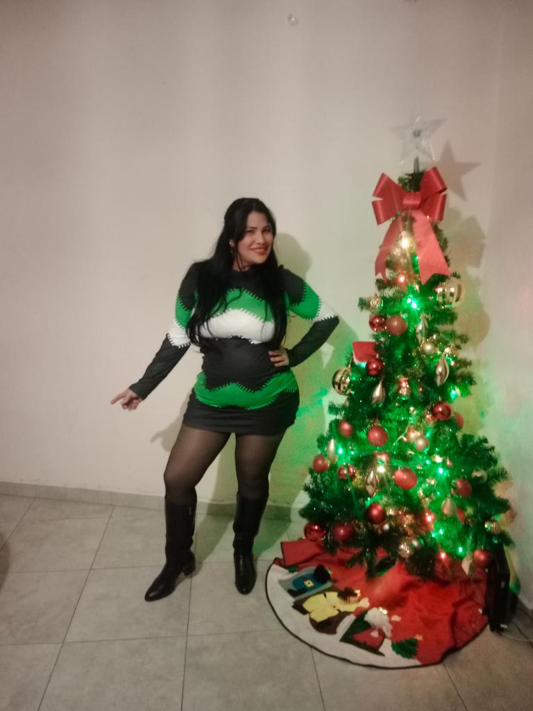664009851: Chica busca chico en Valencia