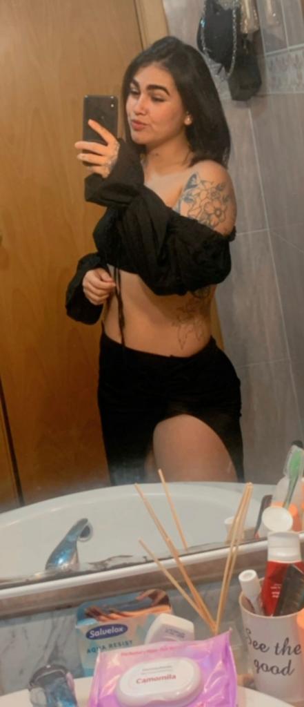 Chica busca chico en Almería: 