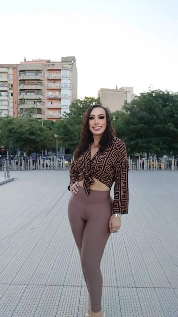 667054614: Transexual en Barcelona