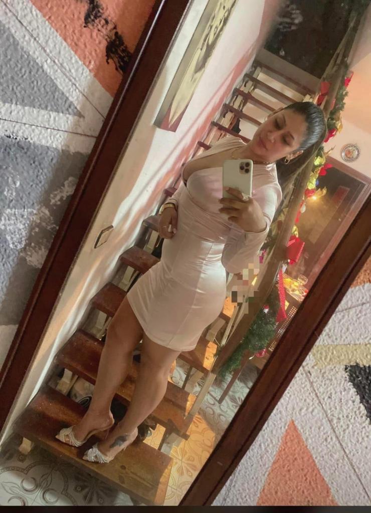 637182968: Chica busca chico en Barcelona