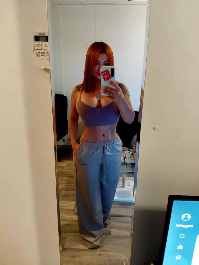 633076568: Chica busca chico en Valencia