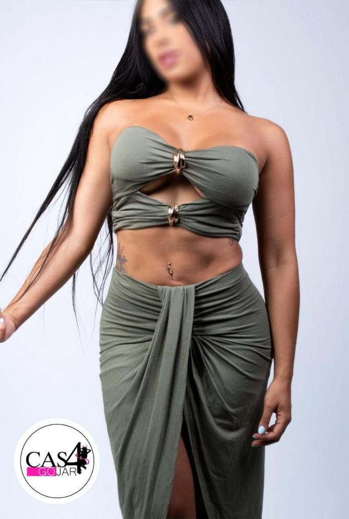 667950348: Chica busca chico en Málaga