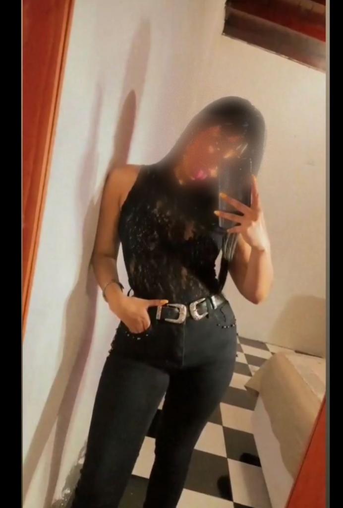 742077488: Chica busca chico en Navarra