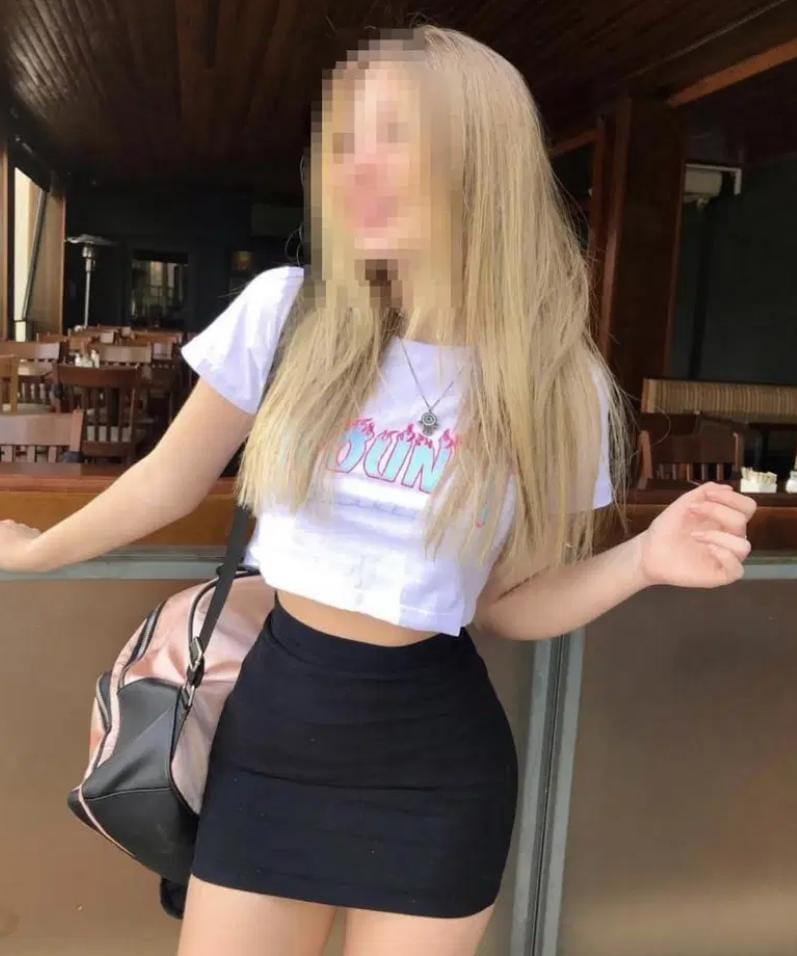 684763168: Chica busca chico en Sevilla